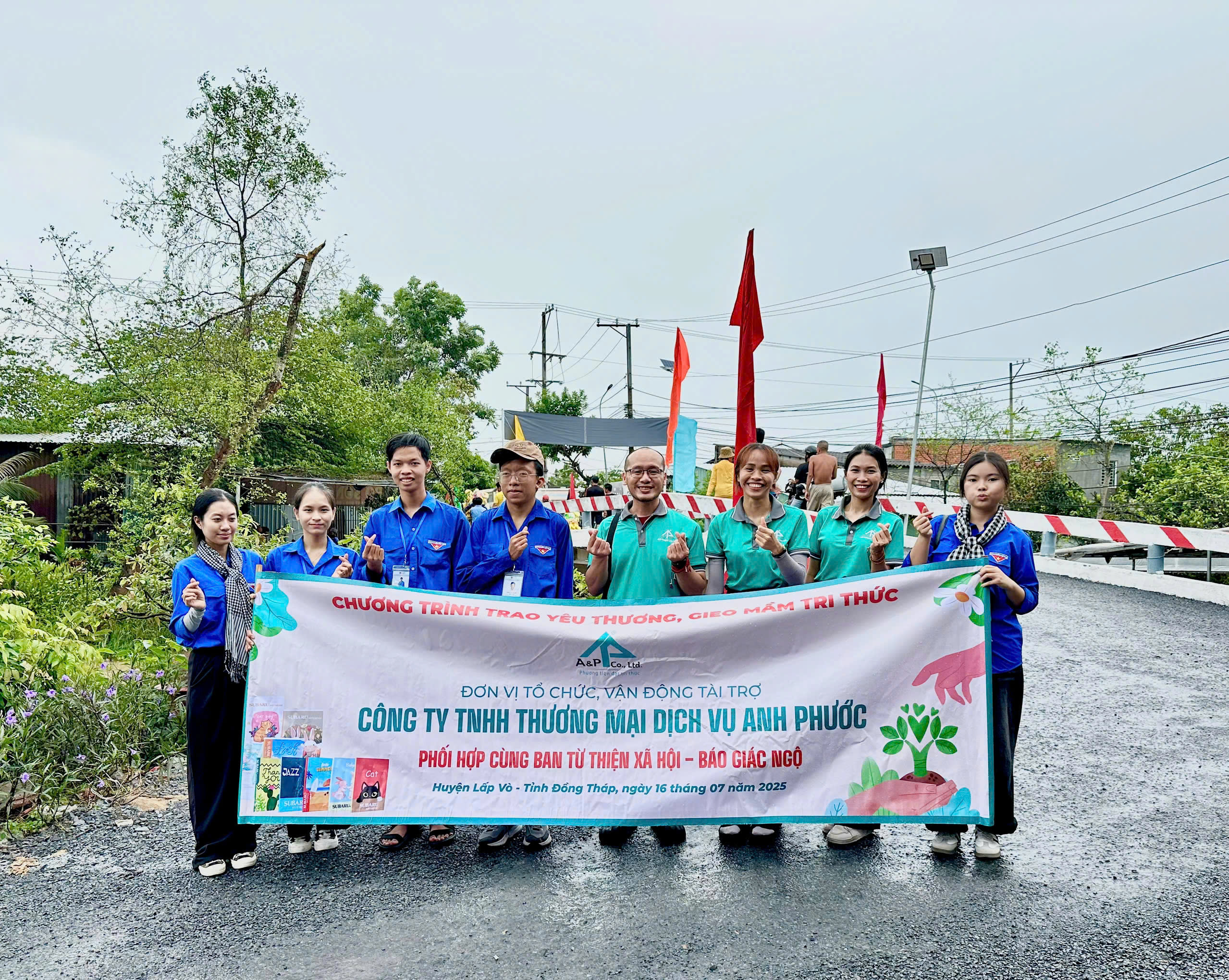 Công Ty VPP Anh Phước trên hành trình ” Trao yêu thương – gieo mầm tri thức” tại xã Tân Dương, tỉnh Đồng Tháp